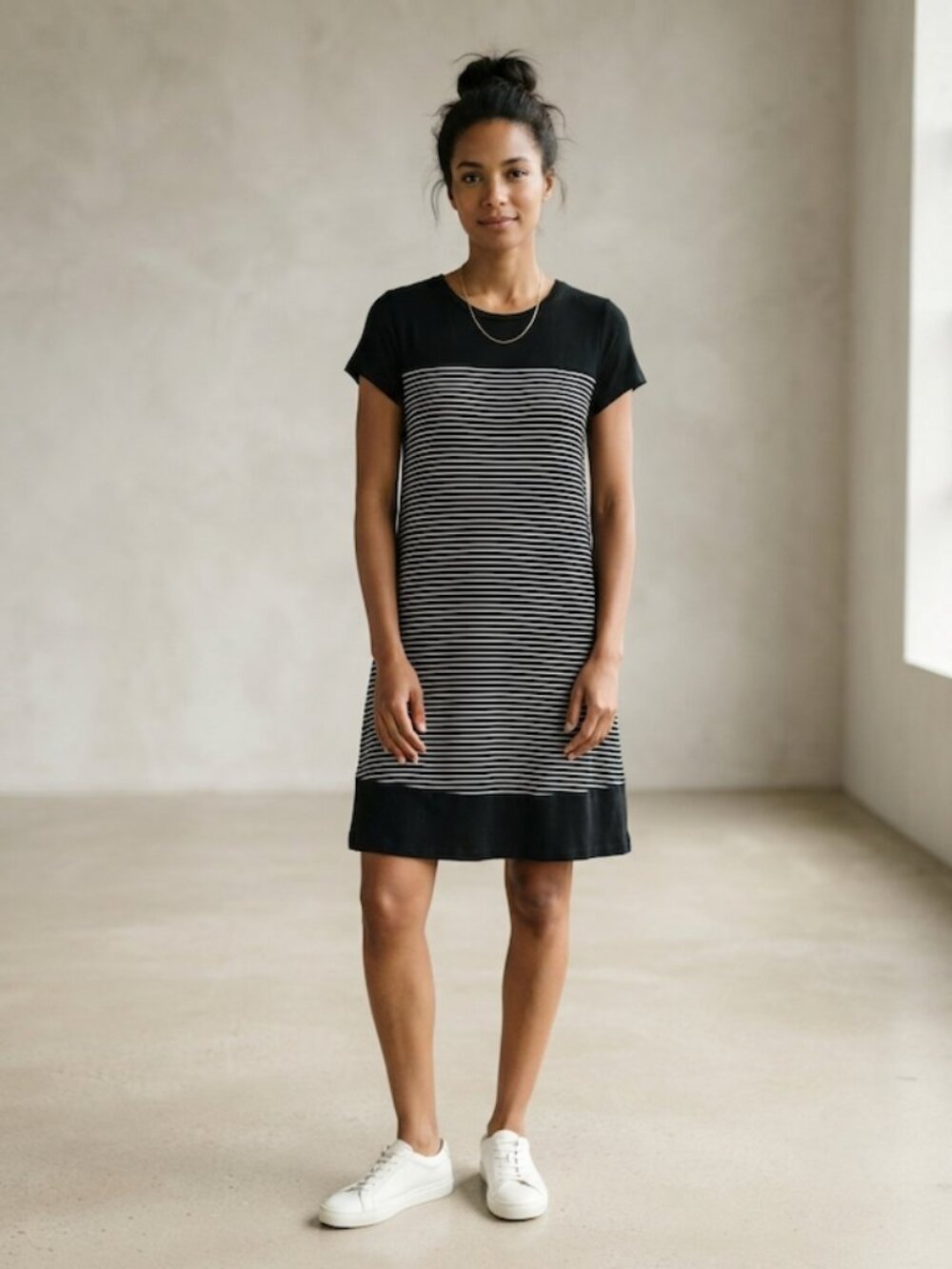 Daisy Island T-Shirt Dress Casual Striped Black & White Medium